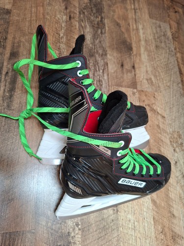 Schlittschuhe der marke - schlittschuhe,